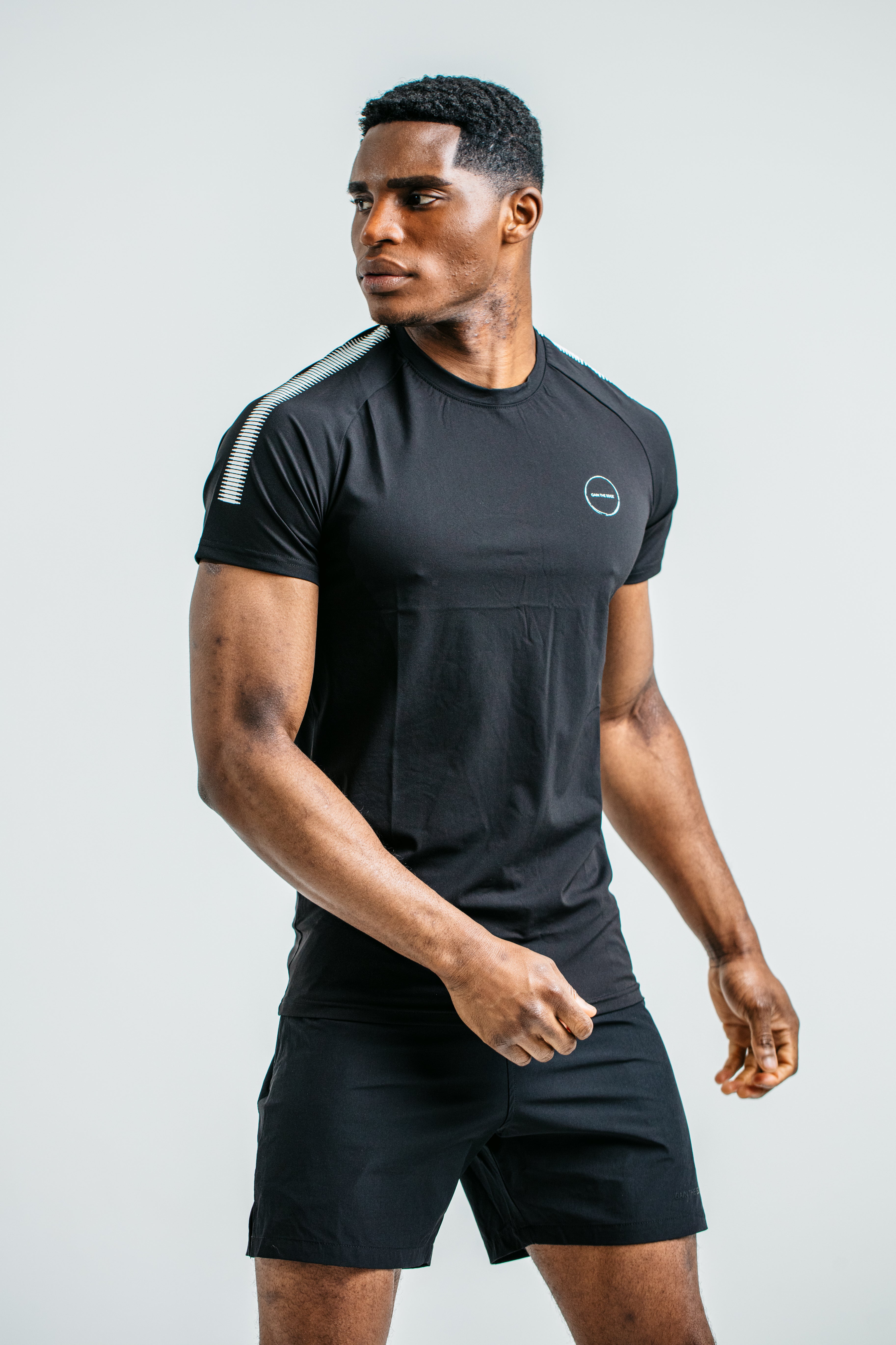 Essential T-Shirt In Black - Gain The Edge Official